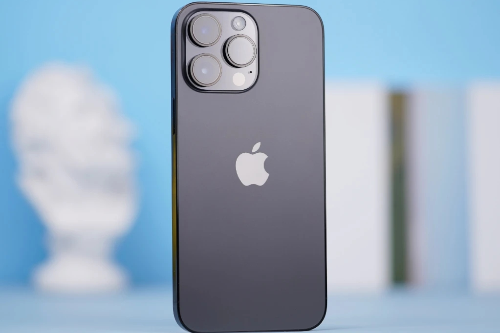 苹果或在 2024 年推出更高端版本的 iPhone Ultra