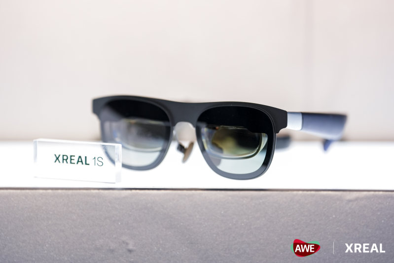 AI 拭目以戴！XREAL 携多款新品亮相 AWE 2026