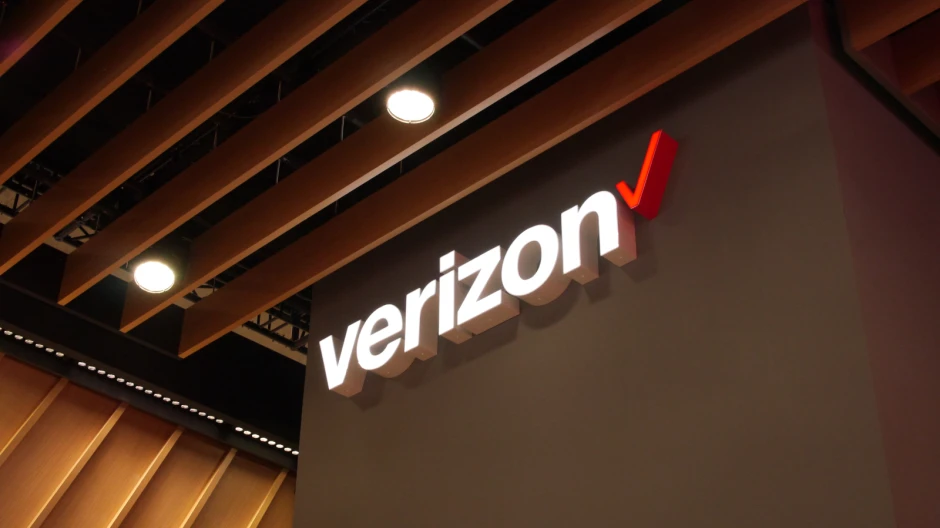 Verizon 在美推出 5G 商用网络：24 城可用，UWB 超宽带连接