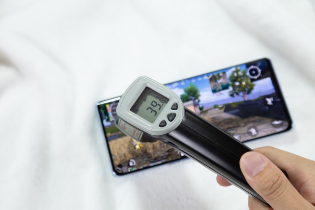 轻薄手机也有好续航 OPPO Reno6做到了