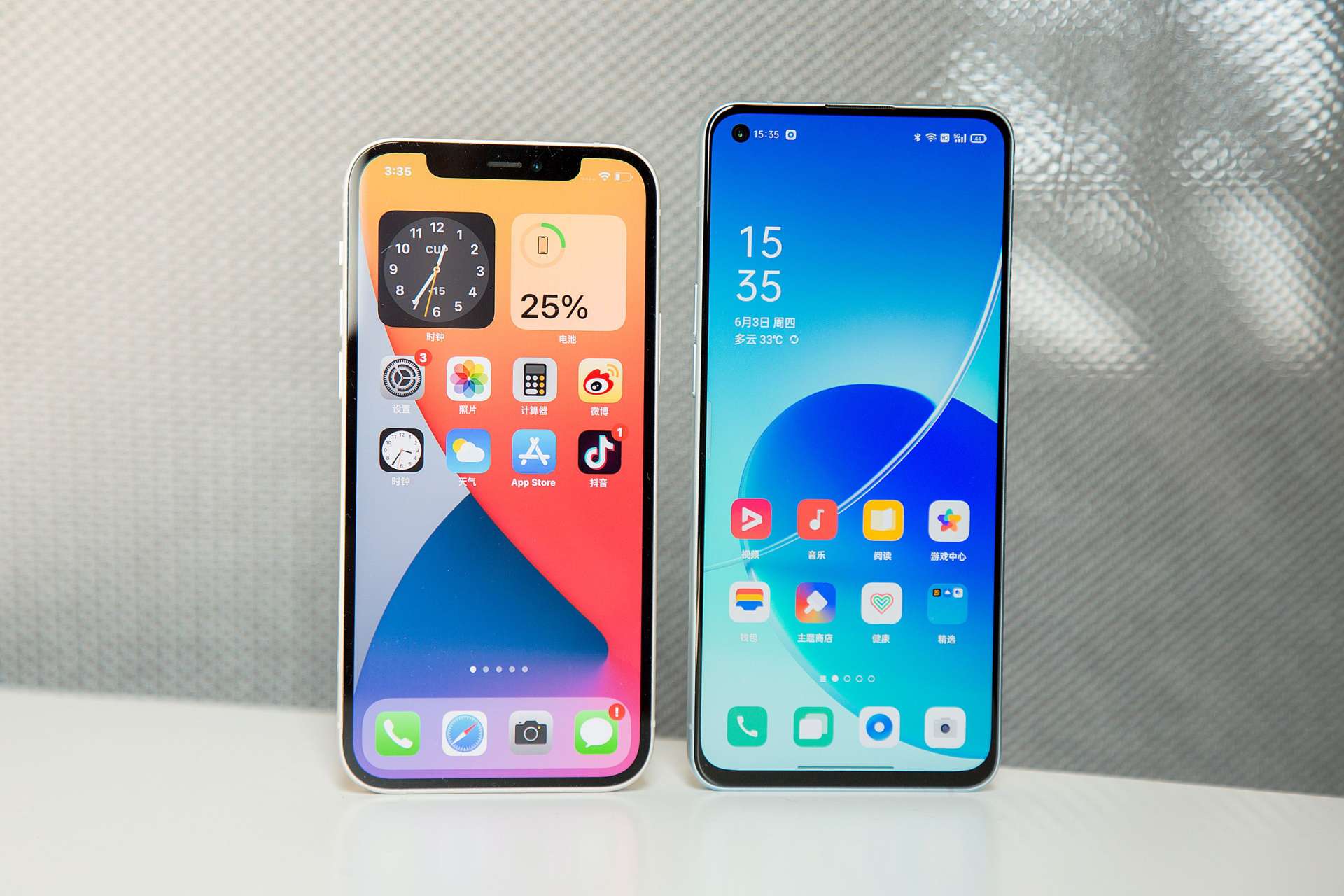 直屏手机的较量！对比iPhone 12流畅度，国产手机一点都不虚 