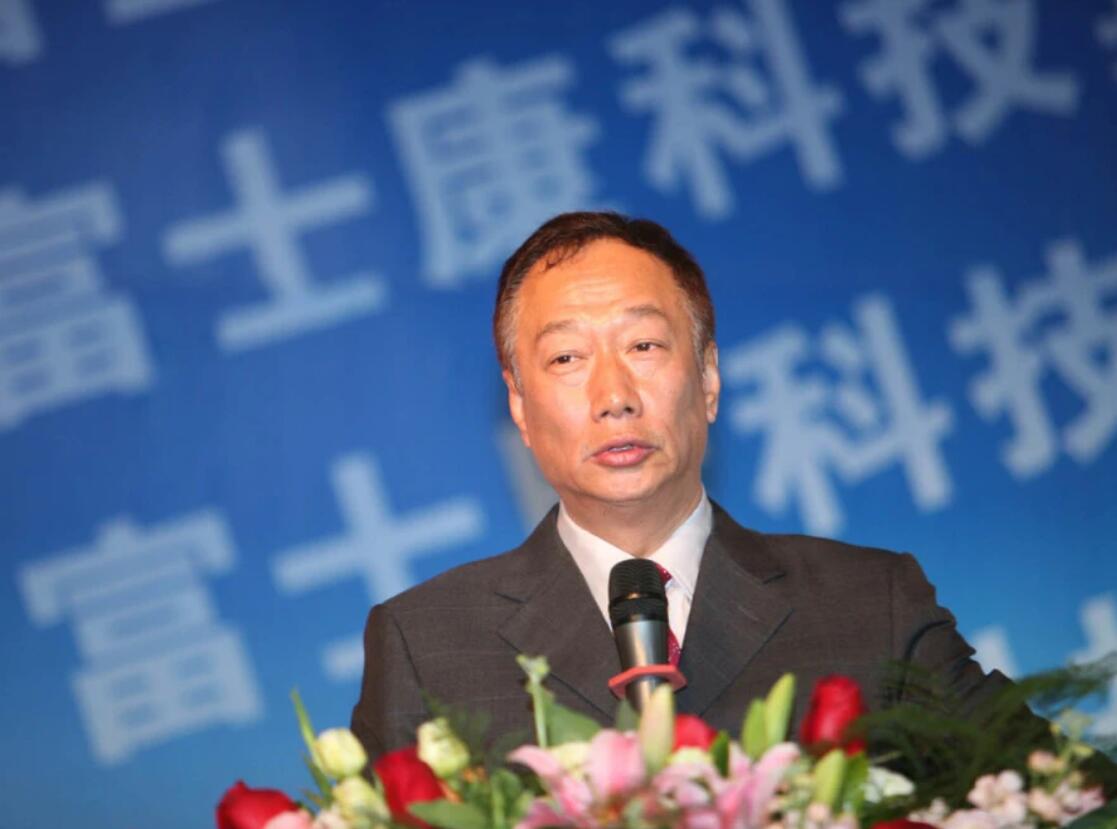 郭台铭美梦破碎，工厂搬迁至印度后，中国大厂成功拿下苹果订单