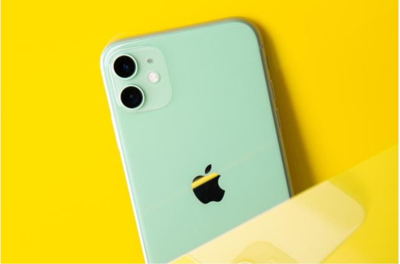 华为无货可卖，苹果电商节没对手？两款iPhone成最畅销手机！ 