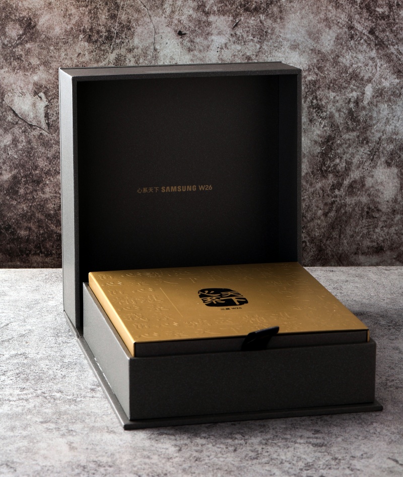 科技臻品，匠心美学：心系天下三星W26图赏