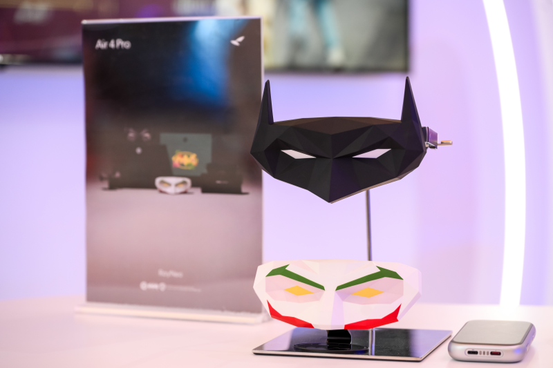 雷鸟创新 AWE 2026三连发：首发AR扫街榜、DC联名款亮相、斩获艾普兰创新奖